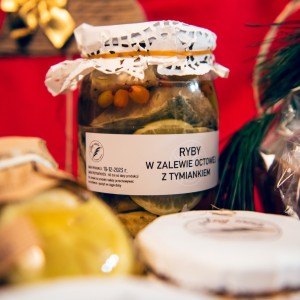 Plotka w zalewie octowej z tymiankiem