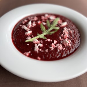 Krem z pieczonego buraka